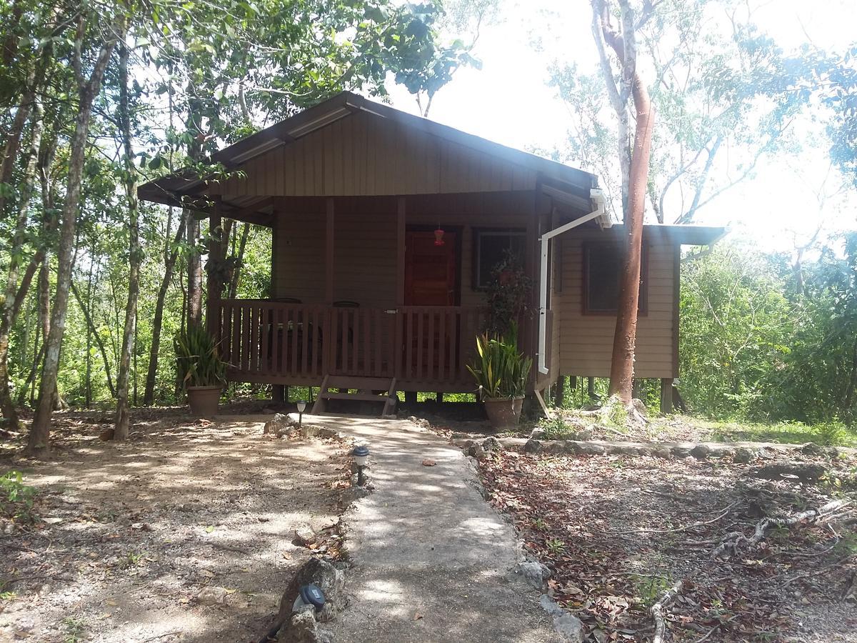 Hidden Haven Hostel Unitedville Bagian luar foto